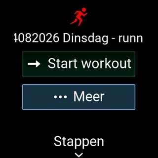Het horloge toont de looptraining van dinsdag met de knop Start workout.